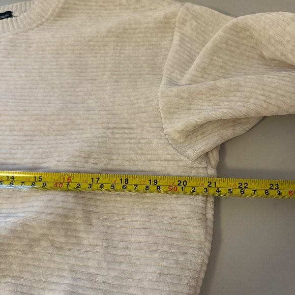 prAna Women's Escambia Pullover in Au Lait Heather | Size Small - Picture 9 of 13